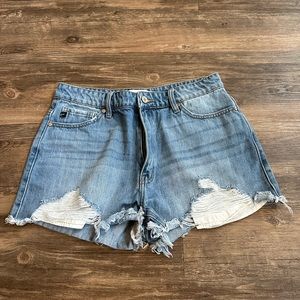 Distressed kancan shorts